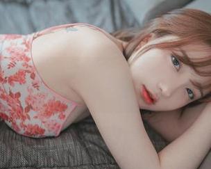 Son Ye Eun的全套DJAWA游泳课，居然被学游泳这件事给俘获了...